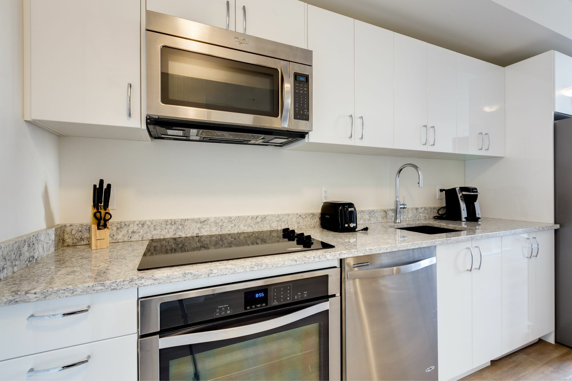 Suite Digs N3 YYC Exterior foto