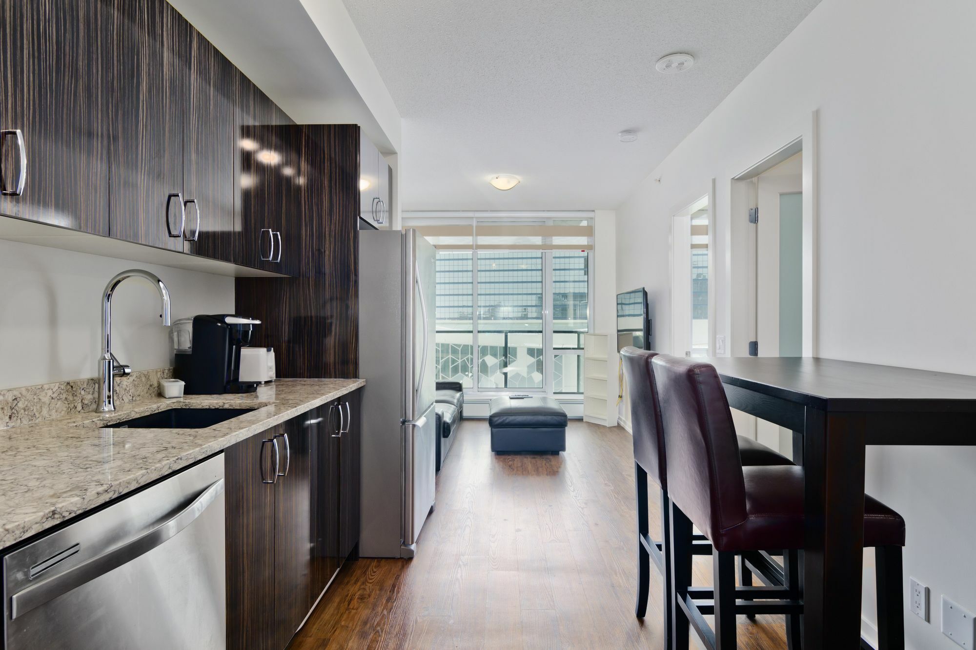 Suite Digs N3 YYC Exterior foto